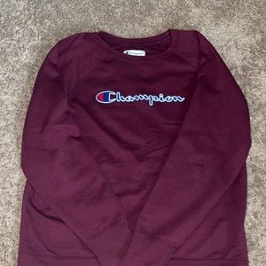 Champion maroon crewneck
